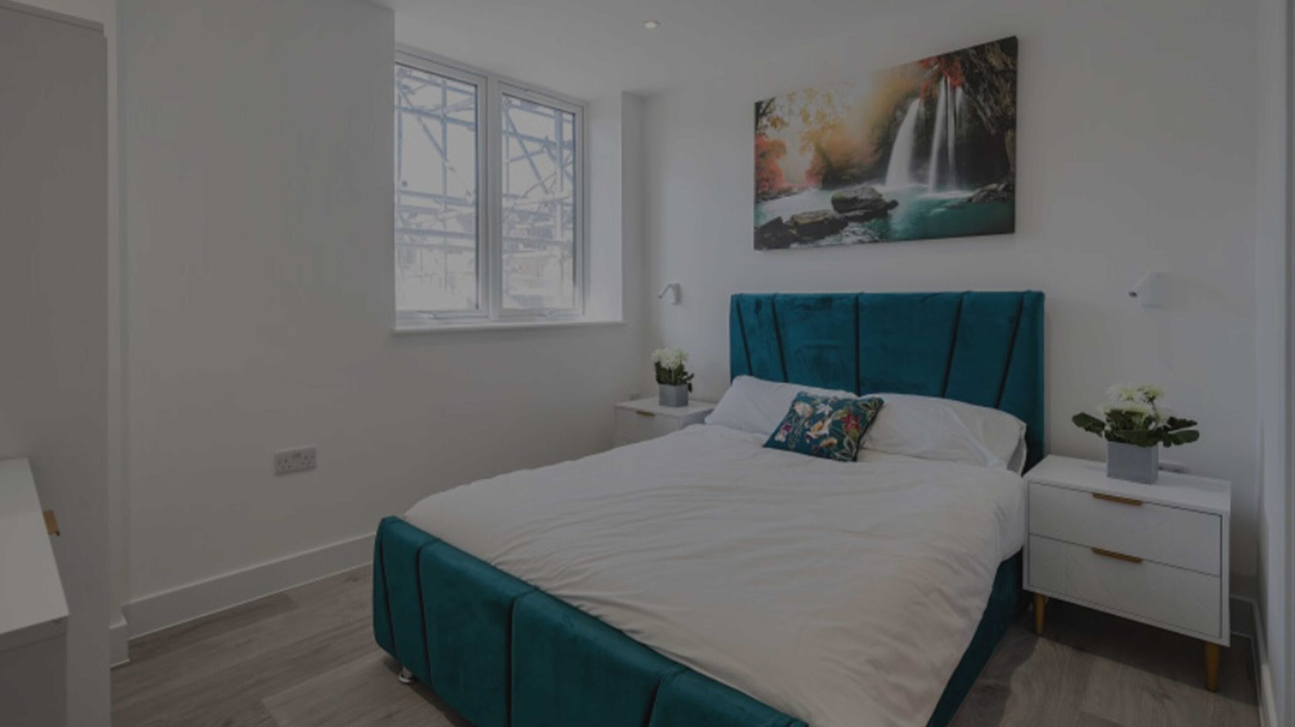 dna-uk-properties-crosspoint-house-wallington-apartment-bedroom